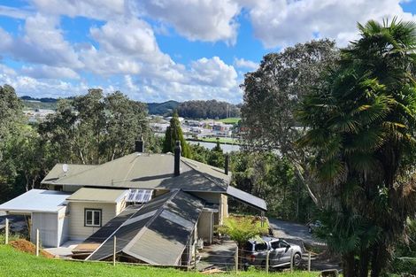 Photo of property in 3 Memorial Drive, Parahaki, Whangarei, 0112
