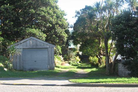 Photo of property in 151 Wellington Road, Paekakariki, 5034
