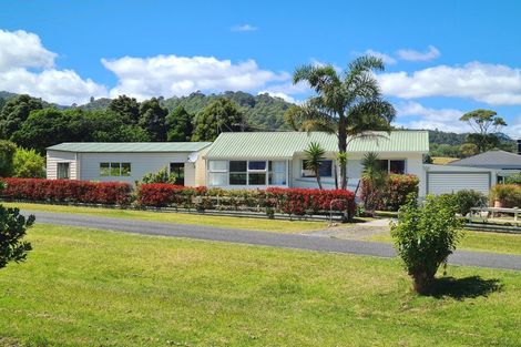 Photo of property in 70 Edward Street, Coromandel, 3506