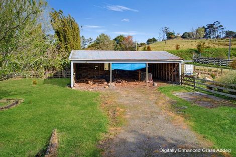 Photo of property in 24 Maungakaramea Road, Puwera, Whangarei, 0178