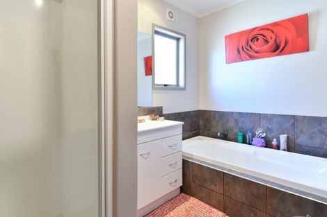 Photo of property in 3 Lark Place, Welcome Bay, Tauranga, 3112