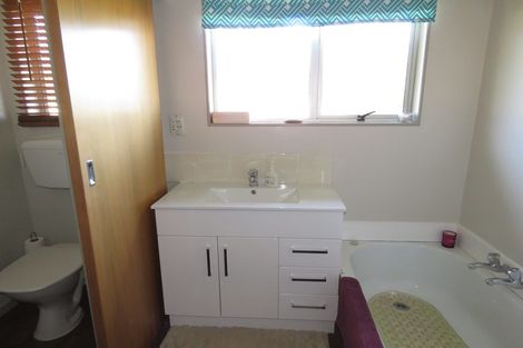 Photo of property in 2 Walsh Street, Reefton, 7830