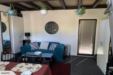 Photo of property in 24 Bridle Path Road, Heathcote Valley, Christchurch, 8022