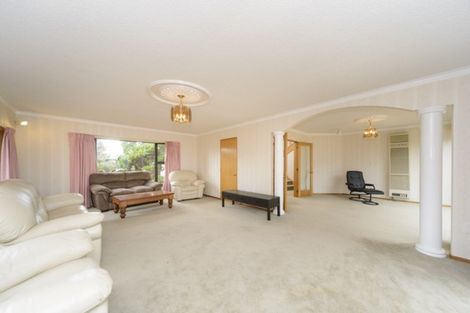 Photo of property in 62 Pacific Drive, Fitzherbert, Palmerston North, 4410