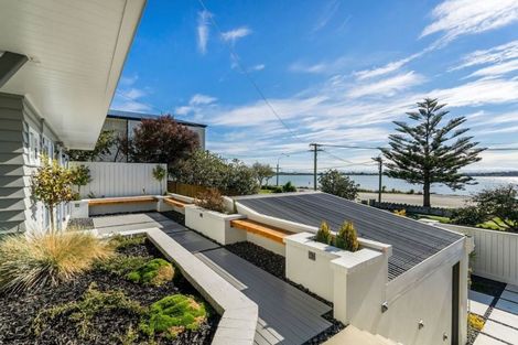 Photo of property in 46 Main Road, Mount Pleasant, Christchurch, 8081