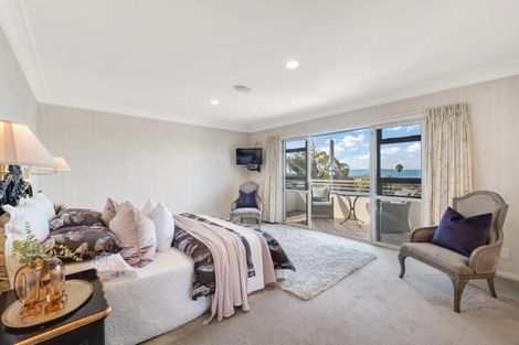 Photo of property in 1 Page Point, Mellons Bay, Auckland, 2014