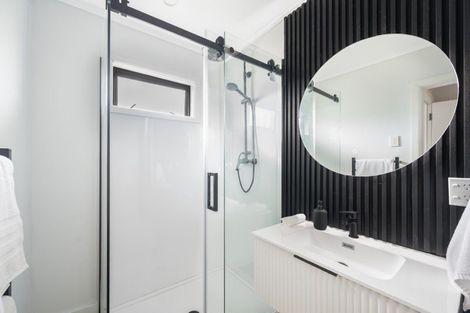 Photo of property in 1 Fleming Crescent, Maraenui, Napier, 4110