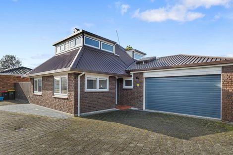 Photo of property in 10 Terrace Avenue, Mount Maunganui, 3116