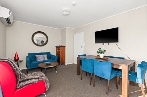 Photo of property in 16 Guildford Street, Tamatea, Napier, 4112