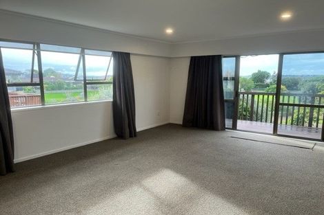 Photo of property in 1/41 Pigeon Mountain Road, Half Moon Bay, Auckland, 2012