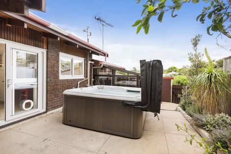 Photo of property in 103 Stapleford Crescent, Browns Bay, Auckland, 0630