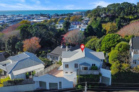 Photo of property in 41 Cameron Street, New Plymouth, 4310