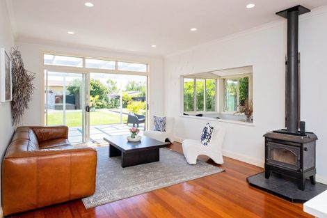 Photo of property in 1a Finnis Lane, Hospital Hill, Napier, 4110