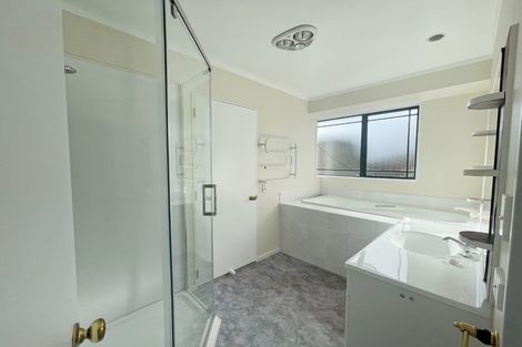 Photo of property in 6 Anton Place, Takanini, 2112