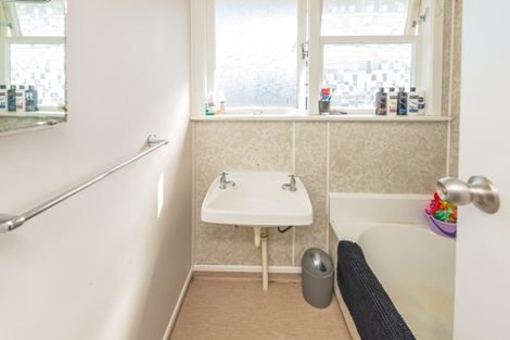 Photo of property in 53 Titoki Street, Castlecliff, Whanganui, 4501