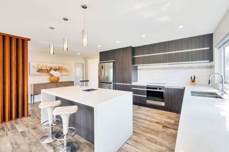 Photo of property in 9 Manu Place, Pinehill, Auckland, 0632