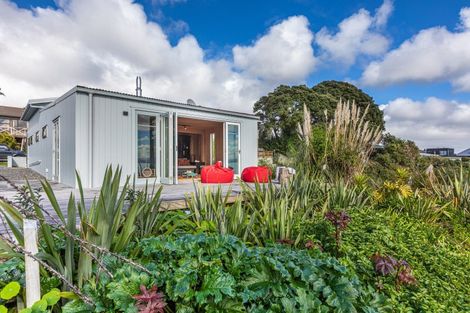 Photo of property in 13a Torkar Road, Clarks Beach, 2122