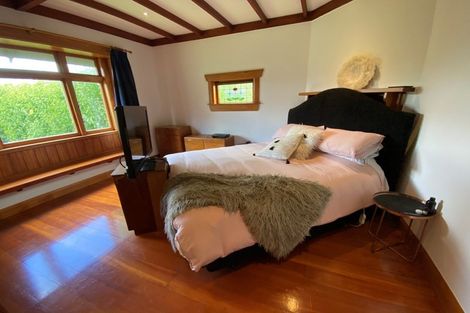 Photo of property in 21 Knowles Street, Terrace End, Palmerston North, 4410