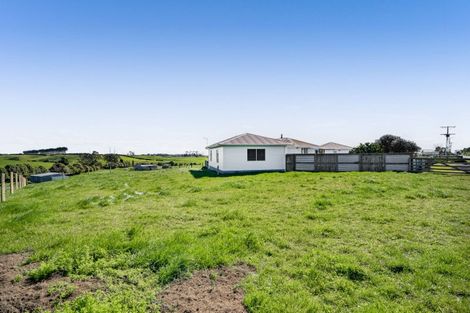 Photo of property in 84 Ohanga Road, Onaero, Waitara, 4383