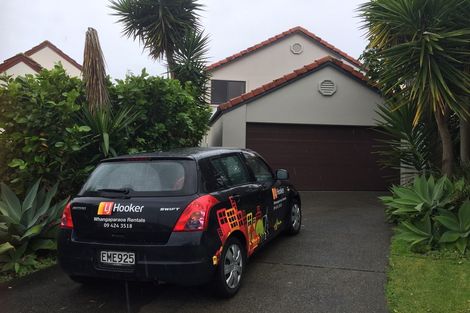 Photo of property in 4 Parkwood Crescent, Gulf Harbour, Whangaparaoa, 0930