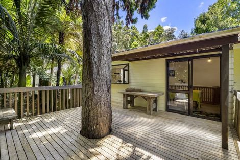 Photo of property in 2/128 Manuka Road, Bayview, Auckland, 0629