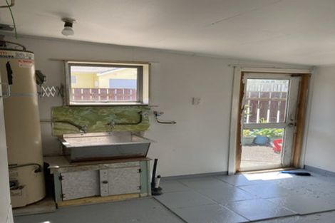 Photo of property in 96 Derwent Street, Island Bay, Wellington, 6023