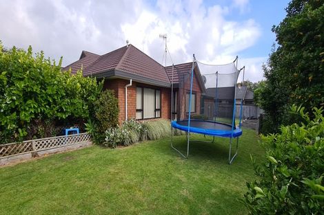Photo of property in 11 Kotuku Drive, Paraparaumu Beach, Paraparaumu, 5032