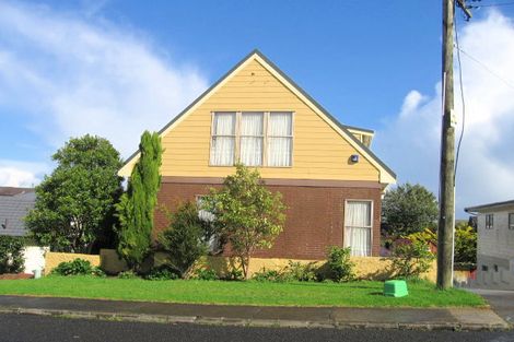 Photo of property in 83 Clovelly Road, Bucklands Beach, Auckland, 2012
