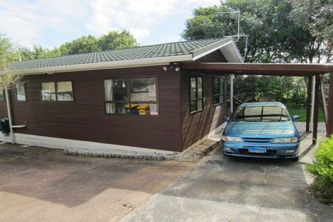 Photo of property in 1/7 Waverley Avenue, Glenfield, Auckland, 0629