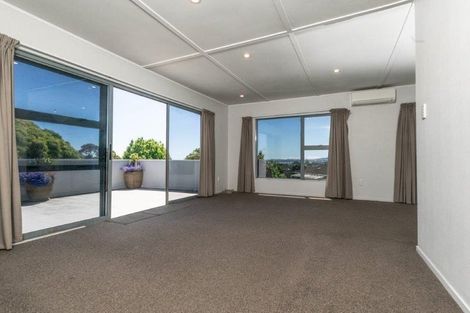 Photo of property in 63 Kirby Street, Glendene, Auckland, 0602