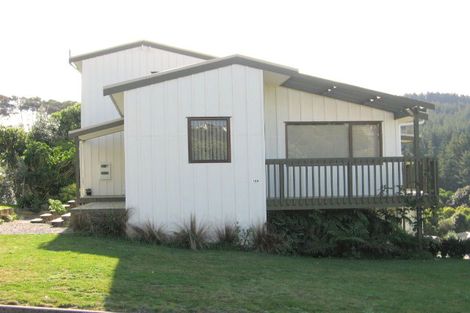 Photo of property in 108 Titiro Place, Onemana, Whangamata, 3691