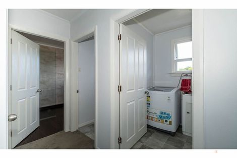 Photo of property in 24 Rhodes Street, Waimate, 7924