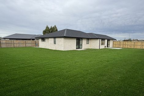 Photo of property in 15 Merino Crescent, Amberley, 7410