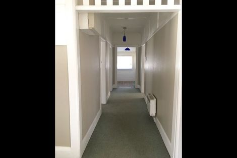 Photo of property in 400 Featherston Street, Palmerston North, 4414