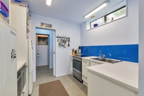 Photo of property in 9/24 Eastglen Road, Glen Eden, Auckland, 0602