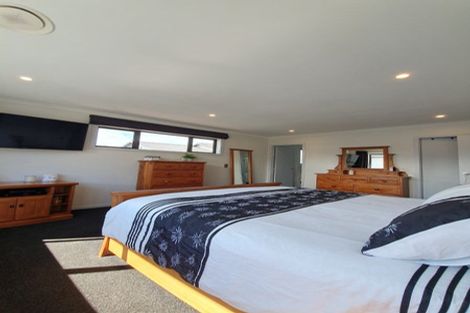 Photo of property in 87 Woburn Road, Woburn, Lower Hutt, 5010