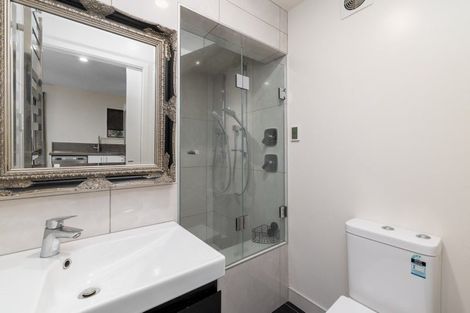 Photo of property in 2 Cannon Hill Crescent, Mount Pleasant, Christchurch, 8081