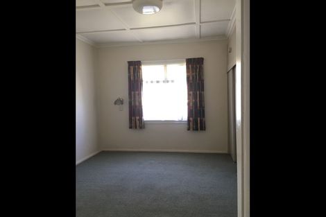 Photo of property in 400 Featherston Street, Palmerston North, 4414