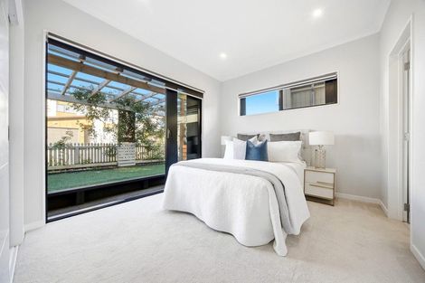 Photo of property in 20 Riroriro Road, Hobsonville, Auckland, 0616
