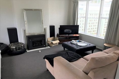 Photo of property in 30 Davidson Crescent, Tawa, Wellington, 5028