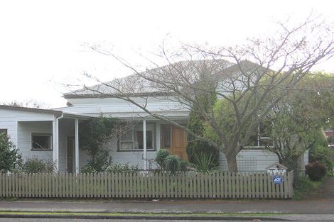 Photo of property in 33 Manson Street, Terrace End, Palmerston North, 4410