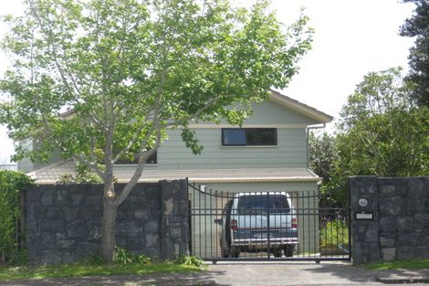 Photo of property in 11 Pureora Place, Clendon Park, Auckland, 2103