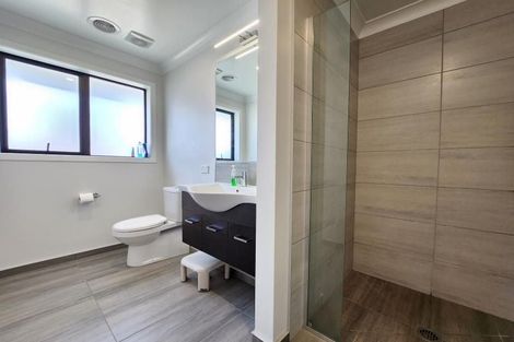 Photo of property in 126 Melksham Drive, Churton Park, Wellington, 6037