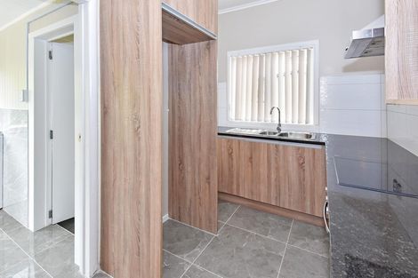 Photo of property in 79c Russell Road, Manurewa, Auckland, 2102