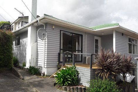 Photo of property in 6 Roberts Street, Tawa, Wellington, 5028