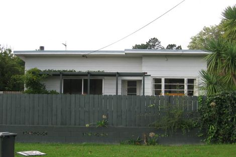 Photo of property in 146 Atkinson Road, Titirangi, Auckland, 0604