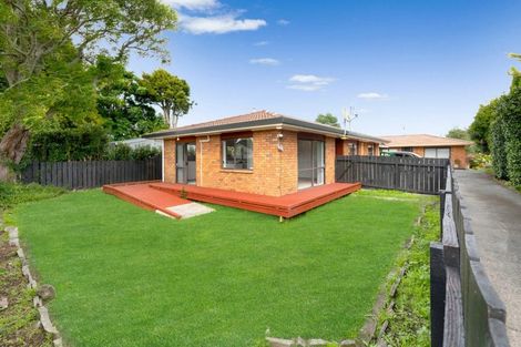 Photo of property in 1/3 Kelvin Road, Papakura, 2110