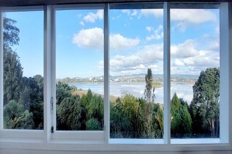 Photo of property in 19 Stratford Place, Otumoetai, Tauranga, 3110
