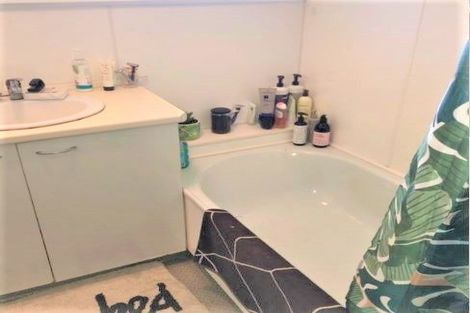 Photo of property in 4 Gemini Place, Beach Haven, Auckland, 0626