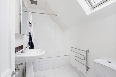 Photo of property in 7/226 The Terrace, Wellington Central, Wellington, 6011